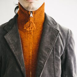 TWEEDY YARN ZIP SWEATER